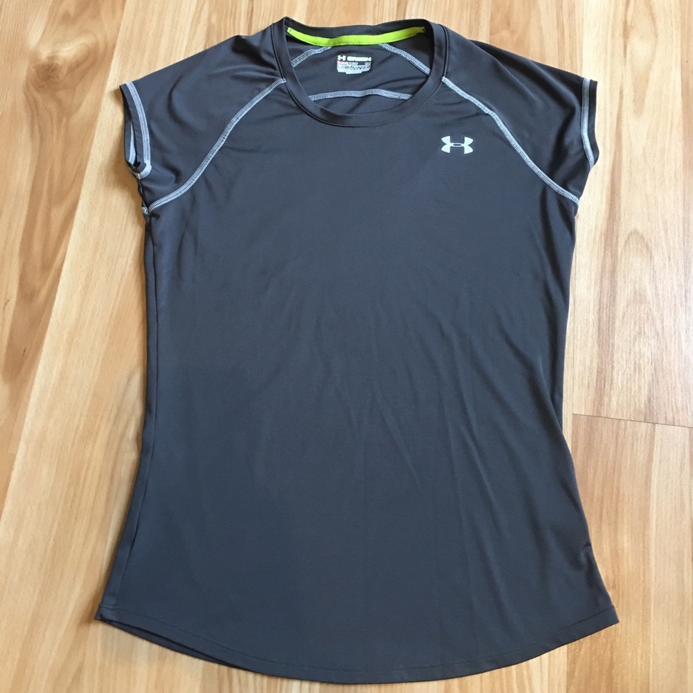 Women’s Under Armour cap sleeve athletic shirt